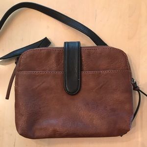 American Eagle cross body bag